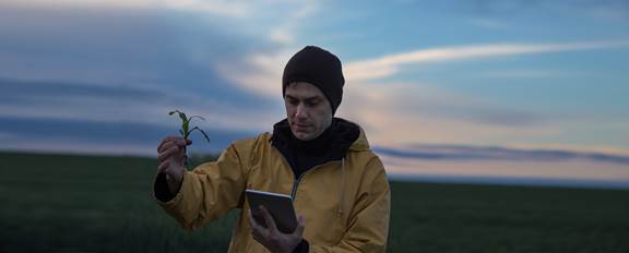 Farmer with device